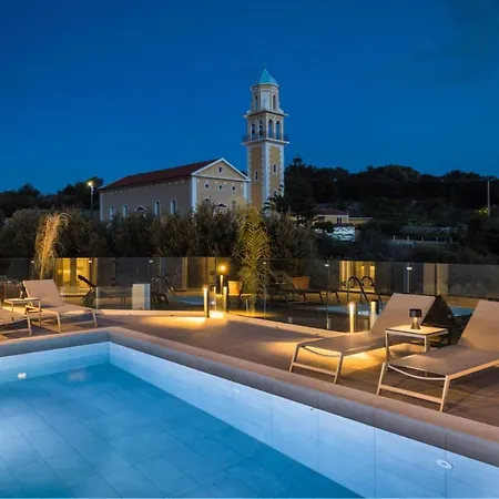 Summertime Villa *