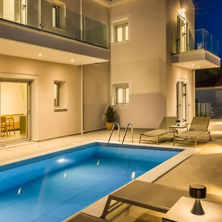 Summertime Villa Argostóli